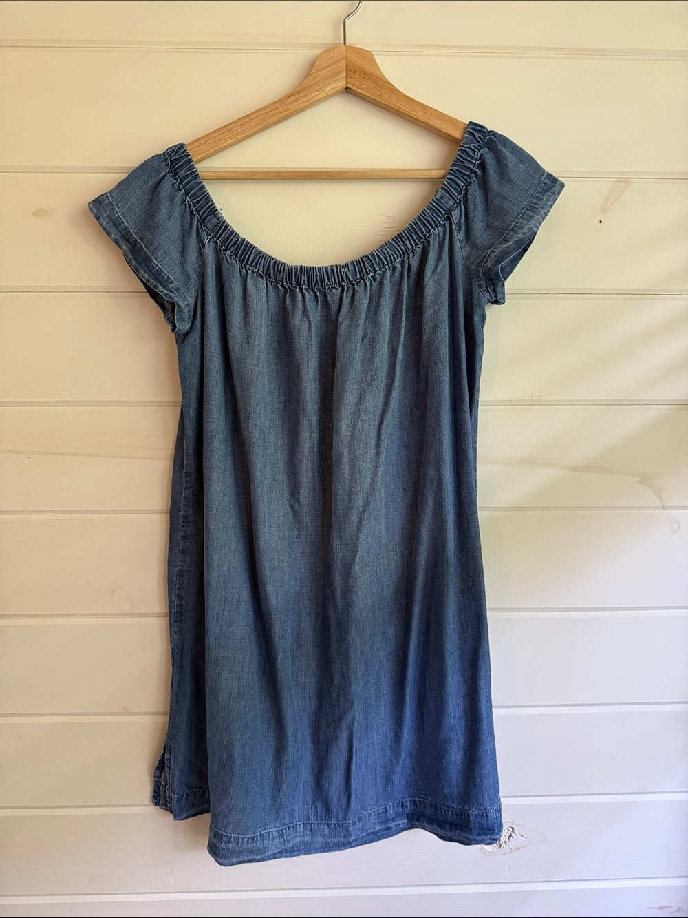 cloth & stone Chambray Off-Shoulder Top - Blue